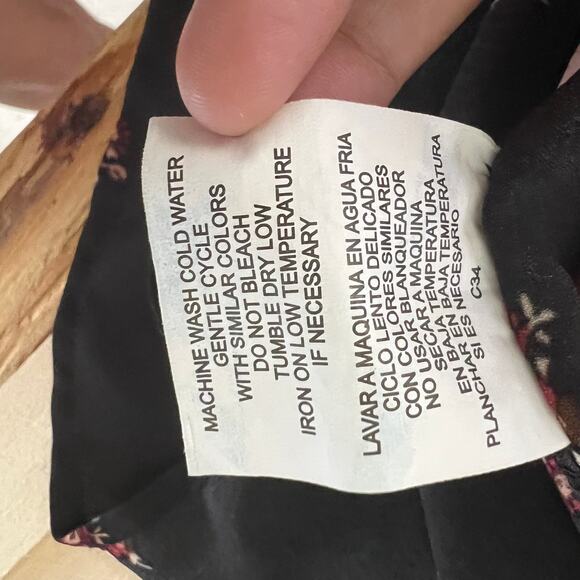 Lily White Black Floral Smocked Peplum Blouse Women’s Size L Puff Sleeve - Picture 5 of 7